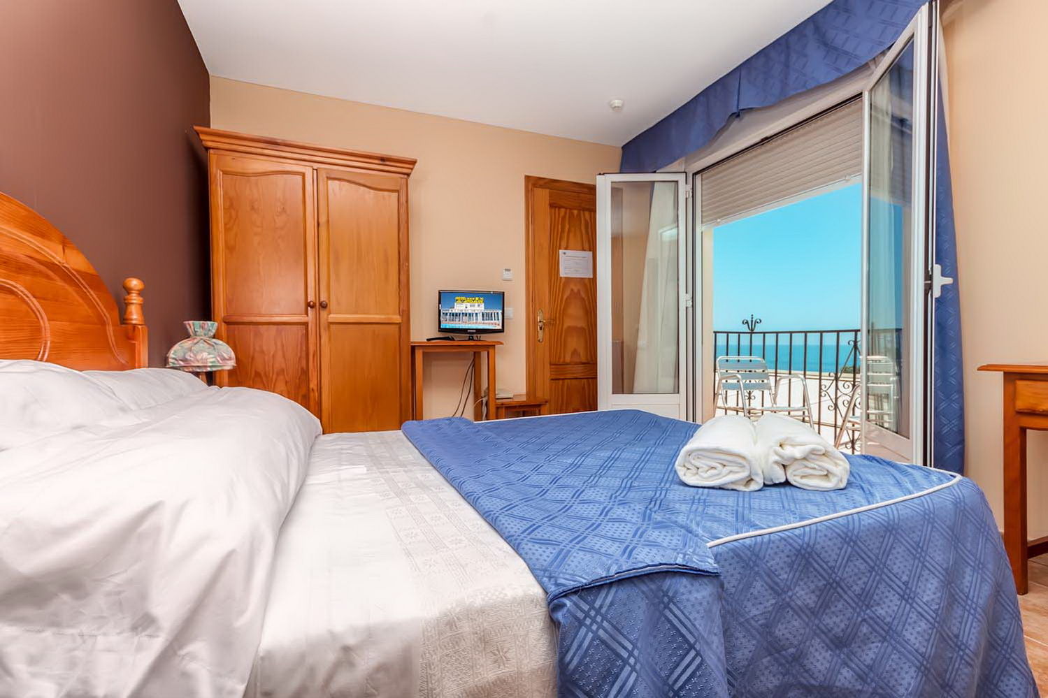Hotel Al-Andalus Nerja Buitenkant foto